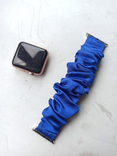 Load image into Gallery viewer, Brooke Fitbit Versa 2 Scrunchie Band
