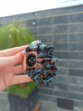 Load image into Gallery viewer, Cleo Samsung &amp; Garmin Scrunchie Band
