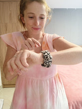 Load image into Gallery viewer, Dalmatian Daisy Samsung &amp; Garmin Scrunchie Band
