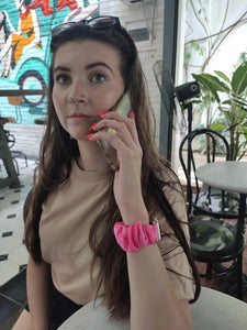 Kiera Fitbit Versa 2 Scrunchie Band